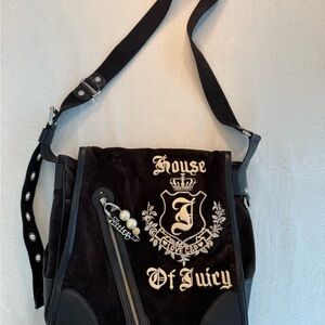 Juicy Couture Y2K Black and White Embroidered Shoulder Bag
